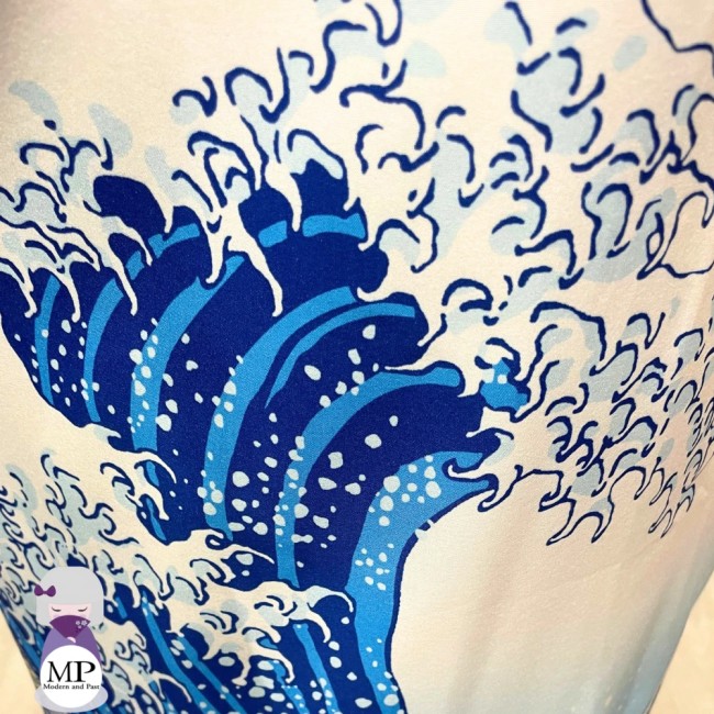 Kimono moderne japonais unisexe à la mode japonaise fabriqué dans un polyester de haute qualité ce qui leurs confères un grand confort