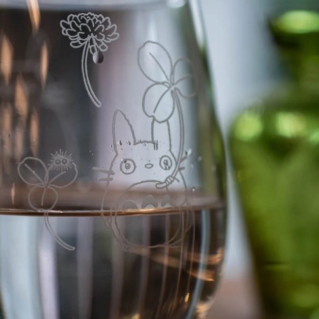 verre gravé Totoro et trèfle blanc Studio Ghibli