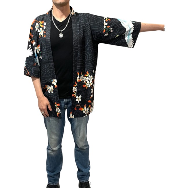 Kimono moderne japonais noir – Grue blanche et soleil levant