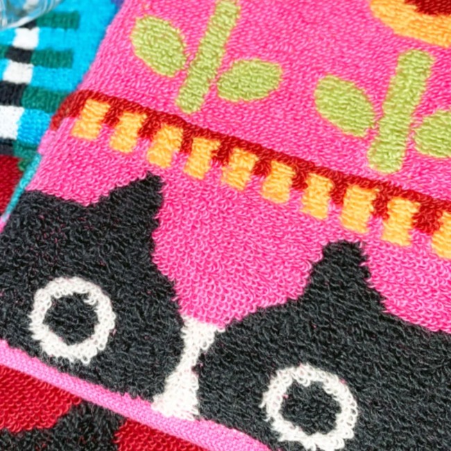 mini serviette japonaise rose chat et jardin en coton Atsuko Matano mini serviette japonaise rose coton motif chat et jardin Atsuko Matano