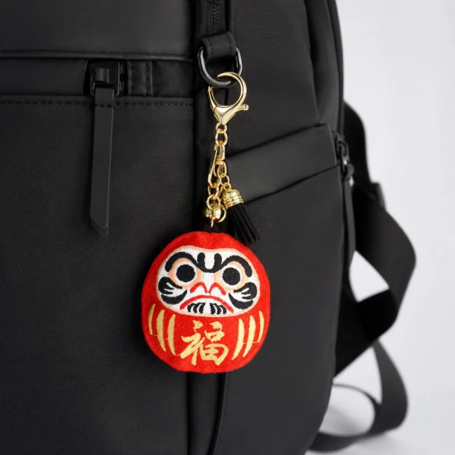 Porte-clés Daruma brodé fabriqué au Japon Modern and Past