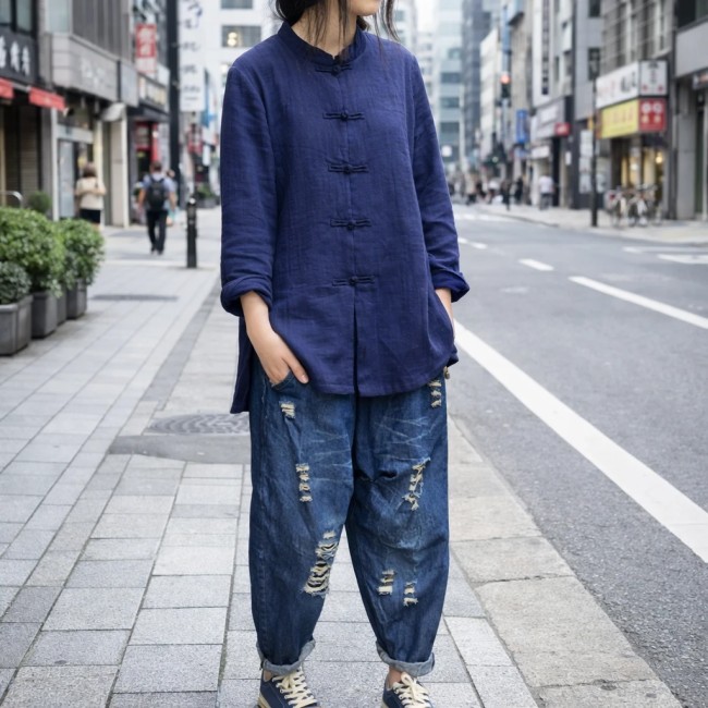 Chemisier asiatique bleu marine en coton avec boutonnage traditionnel