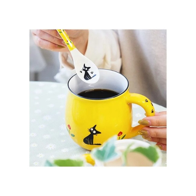 Mug Jiji Osono 350 ml – Studio Ghibli Mug Jiji Osono jaune 350 ml – Kiki la petite sorcière