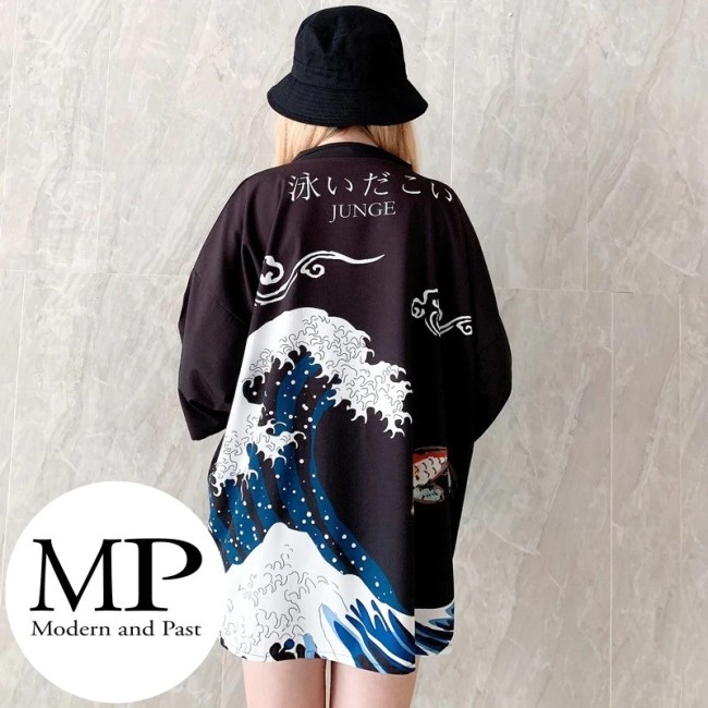 Kimono moderne japonais unisexe motif Vague de Kanagawa et carpe Koï