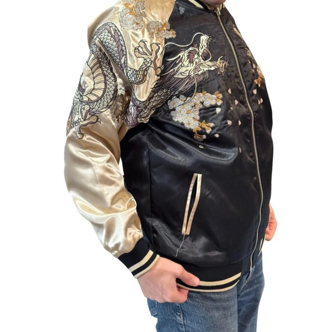 Veste Sukajan dragon argenté volant – broderie japonaise côté Veste Sukajan dragon argenté volant broderie côté