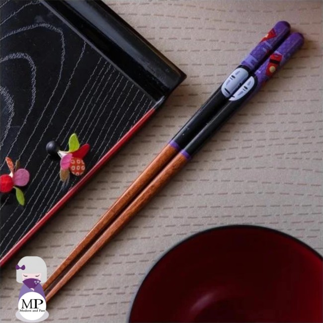 Baguettes No Face avec lanternes – Le Voyage de Chihiro – Studio Ghibli