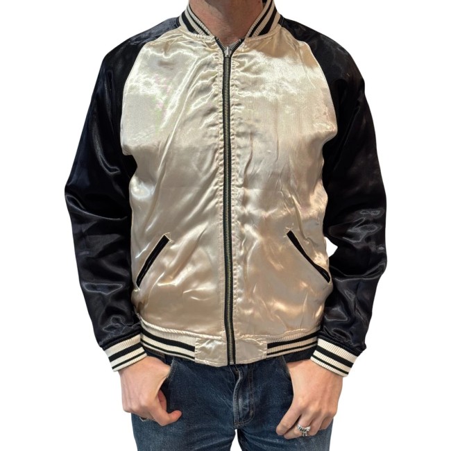 Sukajan réversible doré – broderie nuages style japonais Veste Sukajan réversible dorée avec broderie de nuages