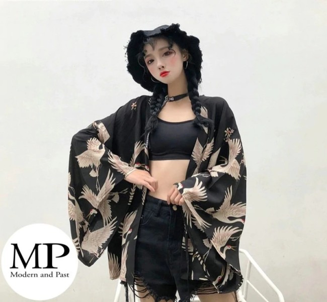 Veste kimono moderne grue blanche – mode japonaise Kimono moderne japonais noir motif grue blanche