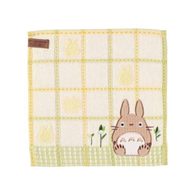Mini serviette Totoro assis dans le jardin – 25 x 25 cm Mini serviette gaufrée Totoro assis dans le jardin – Studio Ghibli