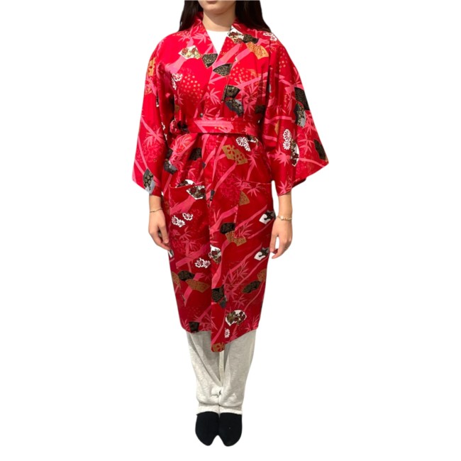 Yukata japonais femme coton rouge avec motifs bambous et éventails