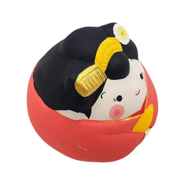 Figurine Fukumaru culbuto Maiko en terre cuite peinte à la main au Japon chez Modern and Past