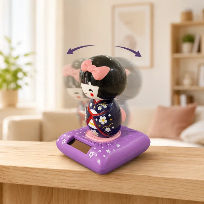 Kokeshi porte-bonheur mobile solaire kimono bleu floral Modern and Past
