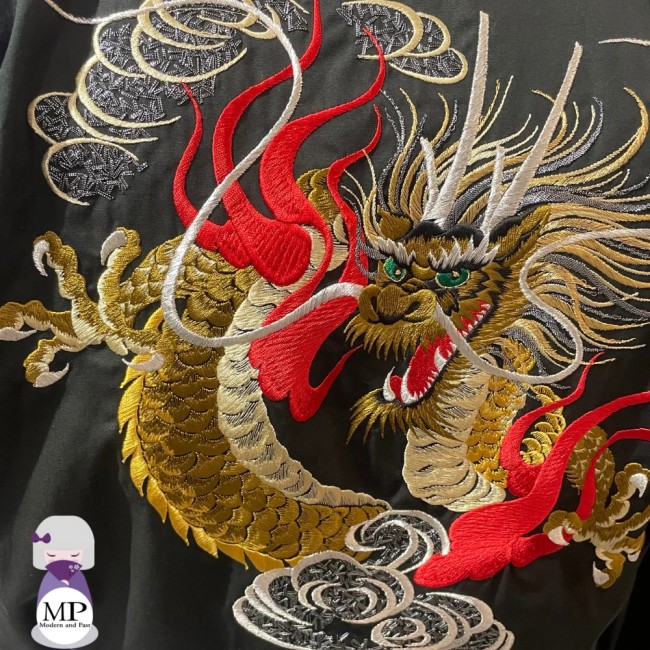 Yukata japonais homme noir avec dragon brodé – Fabriqué au Japon