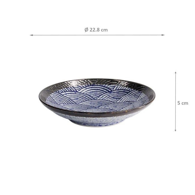 Bol japonais Aisai Seigaiha 22.8 cm – Fabriqué au Japon Bol japonais Aisai Seigaiha 22.8 cm en porcelaine – motif bleu traditionnel