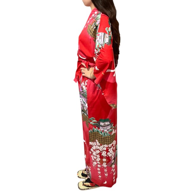 Yukata japonais long femme rouge motifs Kyoto au printemps