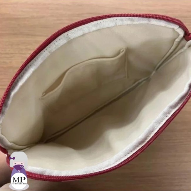 Pochette tablette Jiji et Tulipes – Studio Ghibli