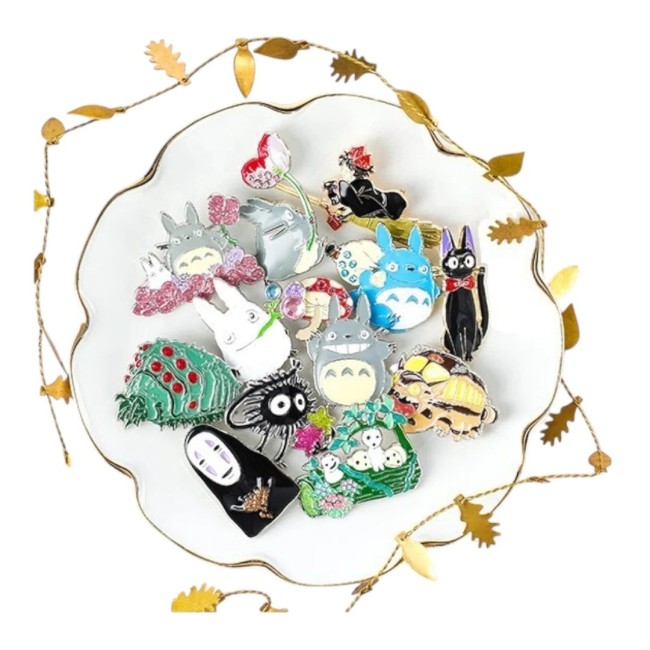 broche Totoro champignon avec strass – Studio Ghibli