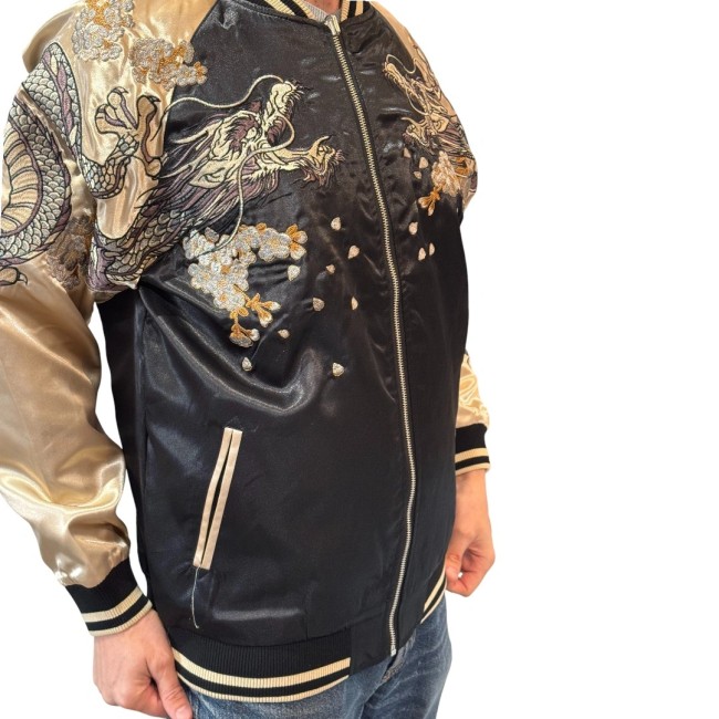 Veste Sukajan réversible combat des dragons argentés Veste Sukajan dragons argentés brodés face principale