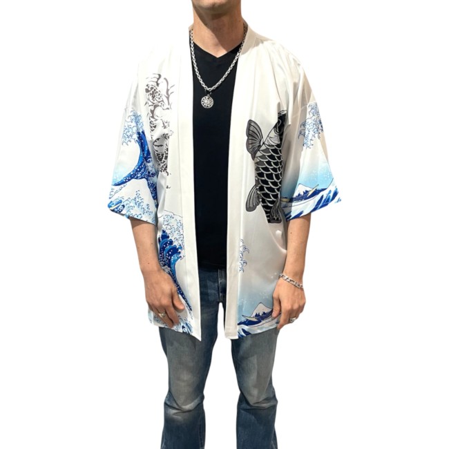 Kimono moderne japonais unisexe à la mode japonaise fabriqué dans un polyester de haute qualité ce qui leurs confères un grand confort