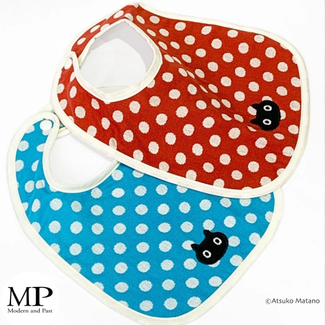 bavoir bébé japonais bleu à pois Atsuko Matano bavoir japonais pour bébé en coton bleu à pois blancs chat Mémé Atsuko Matano