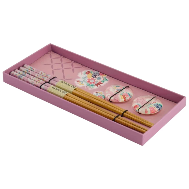 Ensemble de baguettes Sakura rose Tokyo Design Studio avec repose-baguettes chez Modern and Past