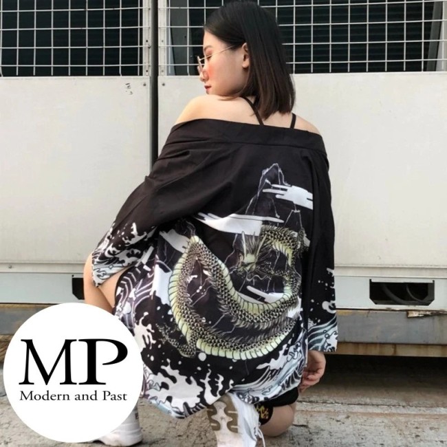 Veste kimono moderne japonais motif dragon sur la mer