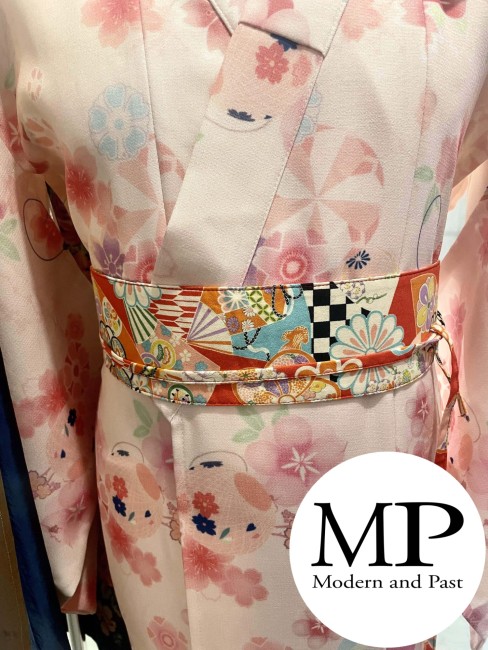 Obi - Ceinture japonaise en coton - pastel - motifs patchwork de fleurs - boutique japonaise - kimono | Modern and Past à Brest Obi - Ceinture japonaise en coton - pastel - motifs patchwork de fleurs - boutique japonaise - kimono | Modern and Past à Brest