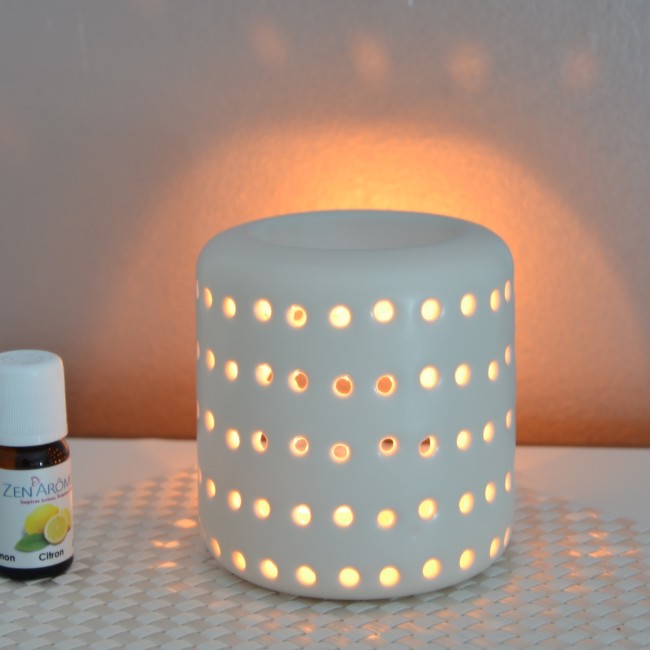 COLISEOB-grossiste-brule-parfum-cire-parfumee-huile-3 Bougies parfumées Fondants parfumés Ambiance parfumée Parfums d'intérieur Bougies artisanales Cire naturelle Senteurs maison Décoration olfactive