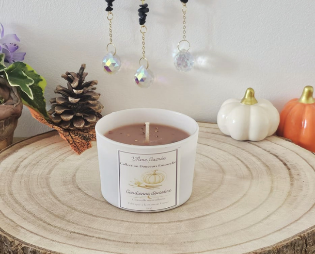 Bougie Découverte Gardienne d’Octobre – Citrouille Merveilleuse Bougie Découverte Gardienne d’Octobre parfum Citrouille Merveilleuse 130 g