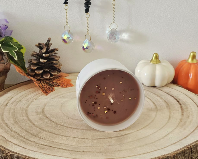 Gardienne d’Octobre – Bougie Découverte 130 g Bougie artisanale Gardienne d’Octobre 130 g vue du dessus