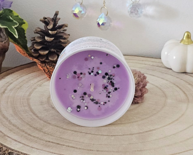 Bougie artisanale Mystère de Sorcière 130 g vue du dessus