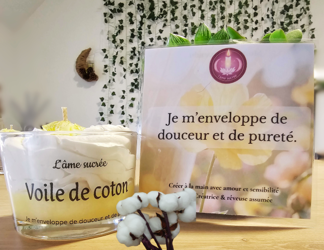 Bougie artisanale Fleur de coton – notes rose et ylang‑ylang Bougie artisanale Fleur de coton