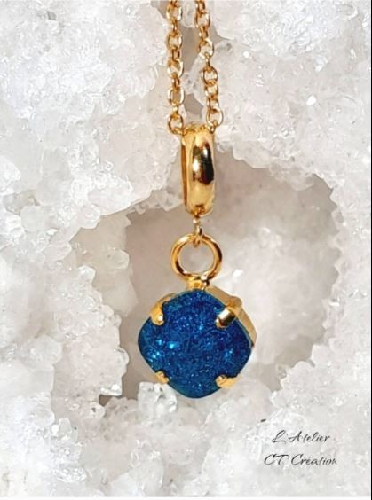 Pendentif Cristal Autrichien bleu royal givré 1