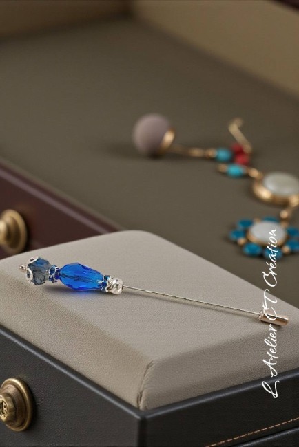 ROYAL BLEU Fibule perle verre et cristal