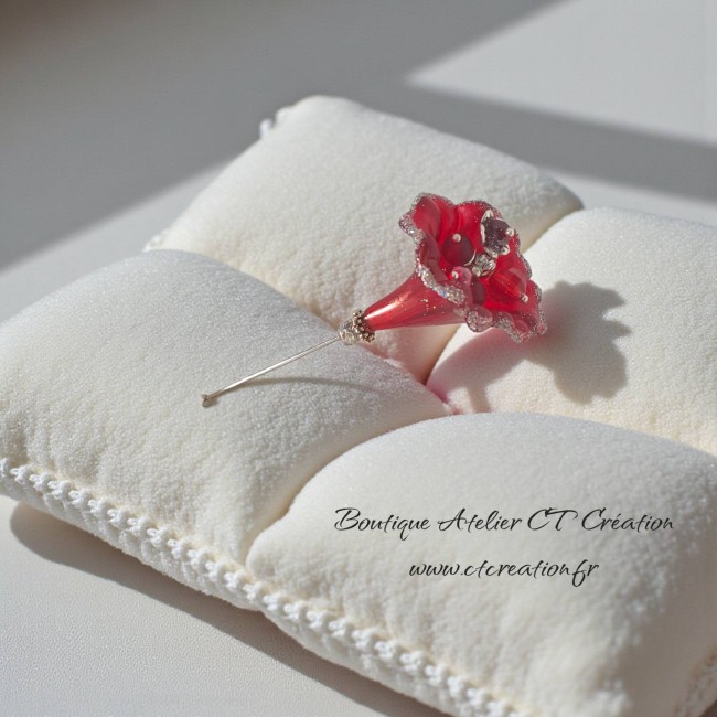Fibule fleur enchantée rouge4