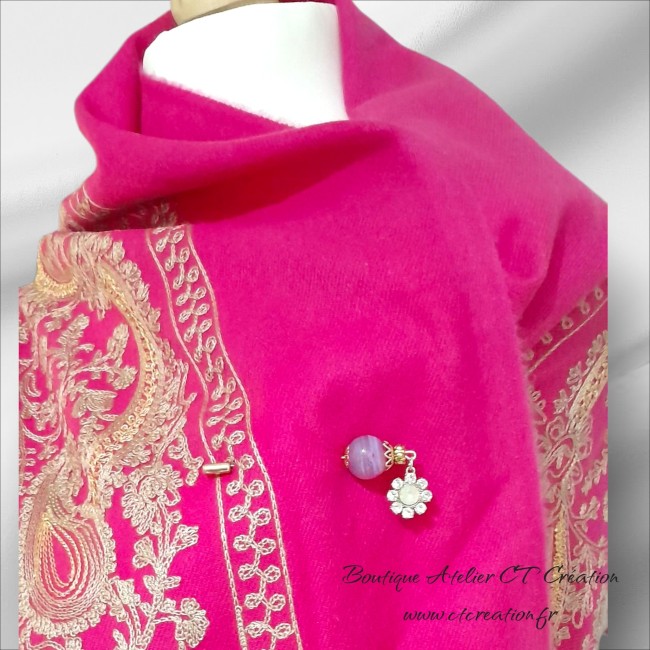 fushia brodée fibule agate rose 1