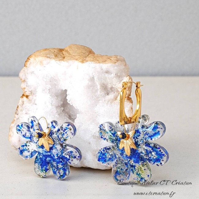 Fleurs pailleté bleu et or avec perle lapis 1