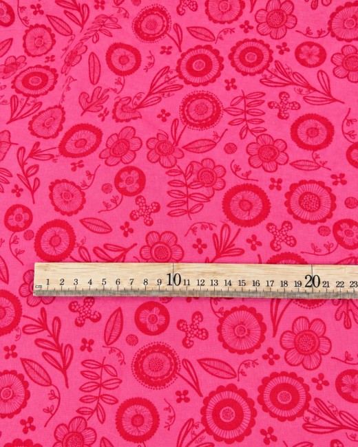 Toile demi-panama Folklore Fuchsia – Détail et taille des motifs
