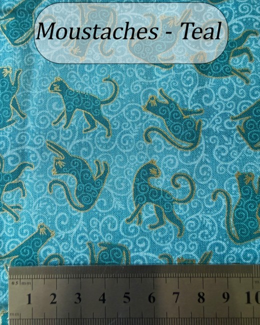 Tissu Moustaches teal – Collection Charmed Makower UK