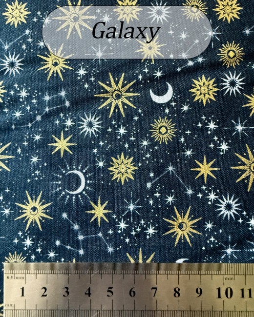 Tissu Galaxy – Collection Charmed Makower UK