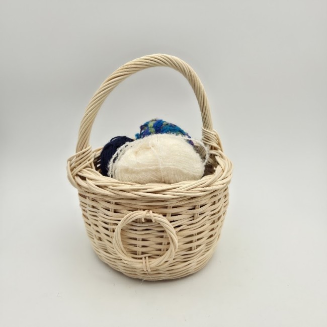 Petit panier rond (pour enfant ou pas)  en rotin naturel écru - anse...