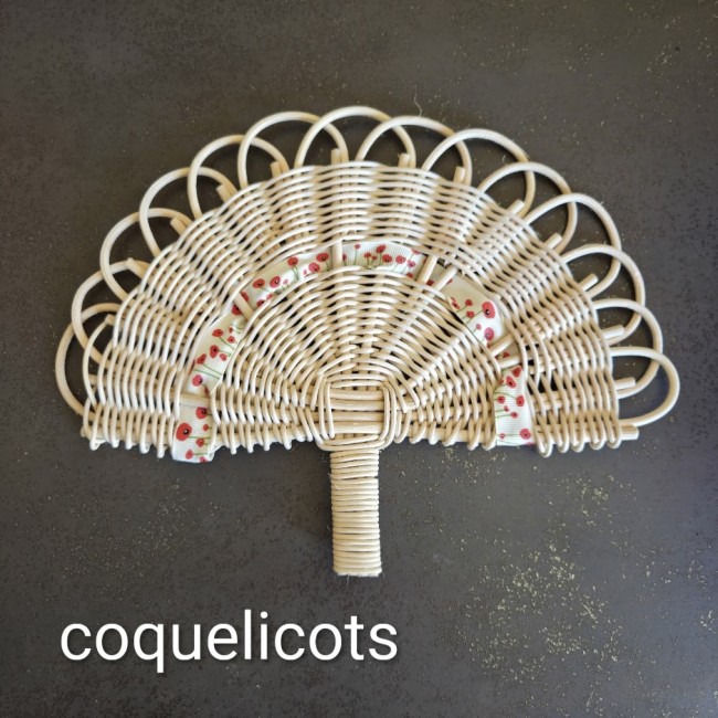 eventail ruban coquelicots nom