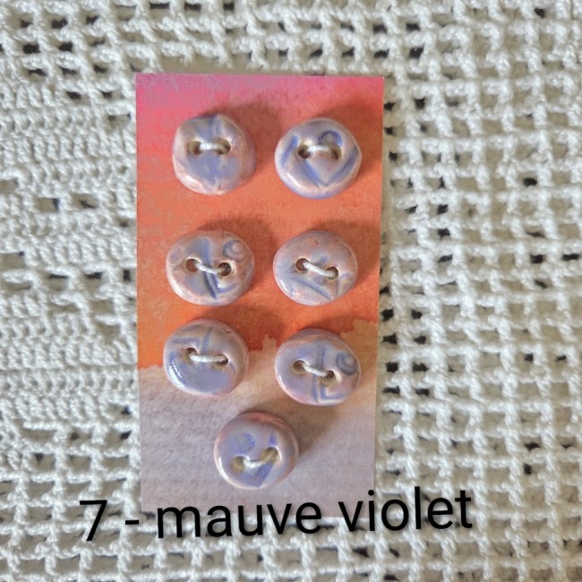 7 boutpns ronds mauve vioet nom