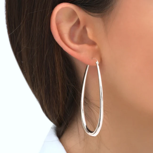 Boucles d’oreilles créoles argentées goutte – Tige argent 925