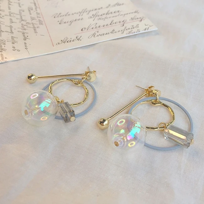 Boucles d'oreilles anneau et perle en cristal doré