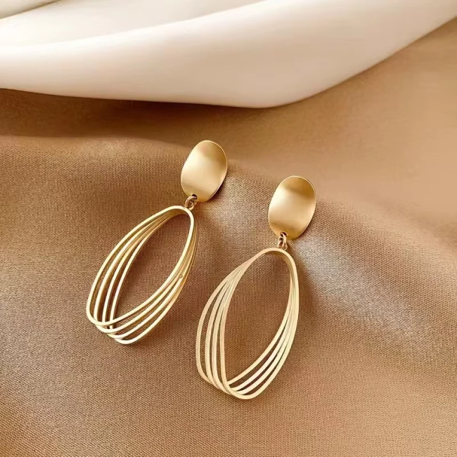 Boucles d'oreilles ovales dégradées – vue d'ensemble