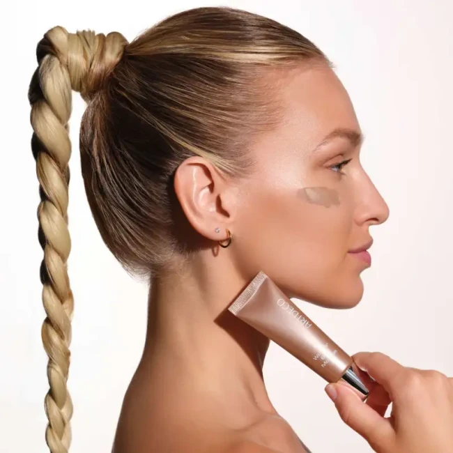 Wonder Blur Mousse - Mousse floutante Miracle - Artdeco-capbeautevalerie3 (1)