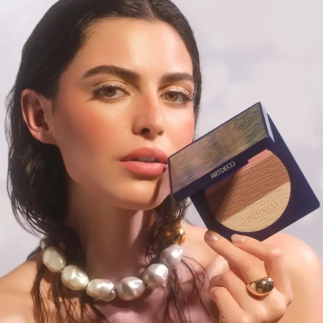 All Seasons Bronzing Powder - Limited Ocean Wave Design - Artdeco-capbeaute3