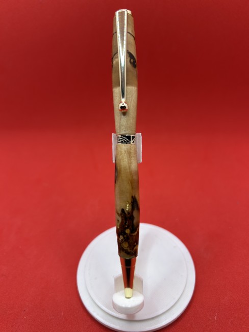 Stylo à bille artisanal en bois de mirabellier Stylo à bille en bois de mirabellier artisanal fait main