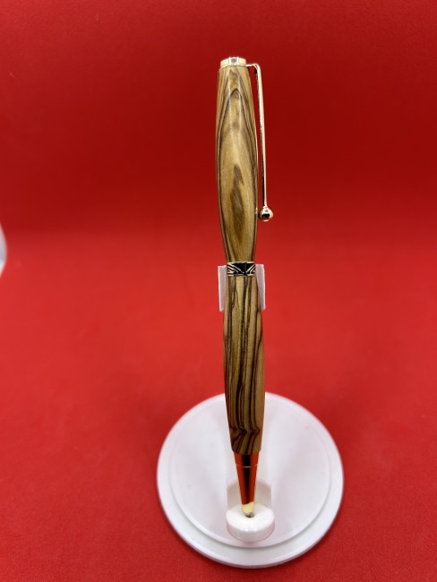 Stylo à bille en bois d’olivier de Bethléem – détail du stylo